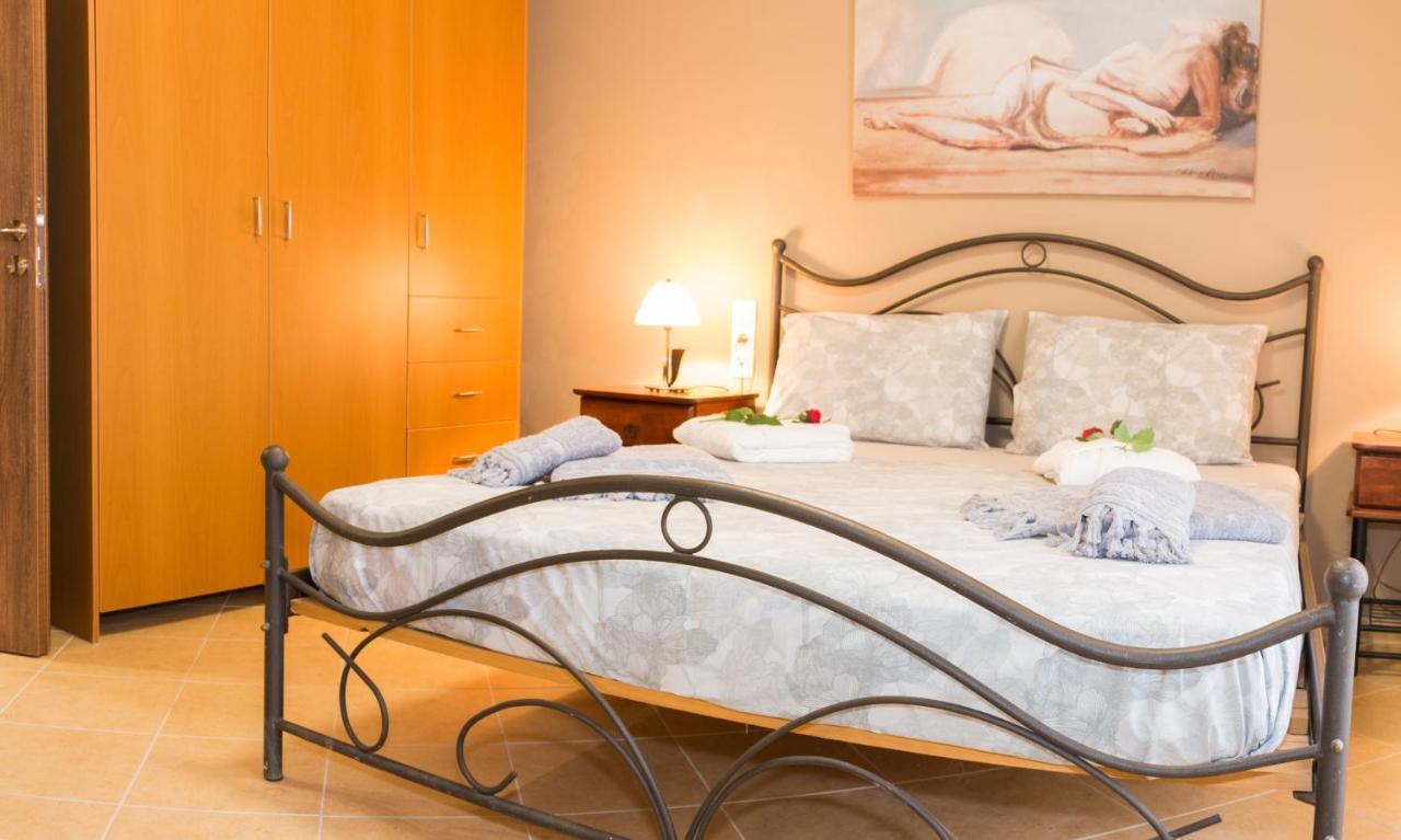 Appartement Marina Mare à Bali  Extérieur photo